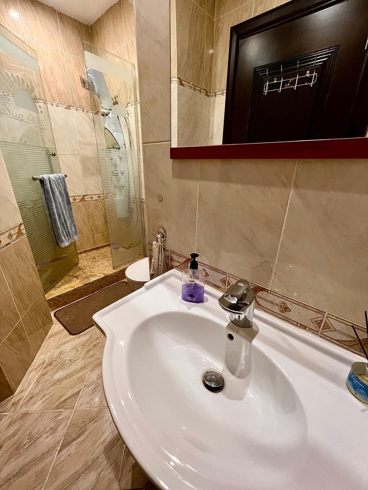 Luxury Beachfront Studio- Foreign Nationals Only ฮูร์กาดา ภายนอก รูปภาพ